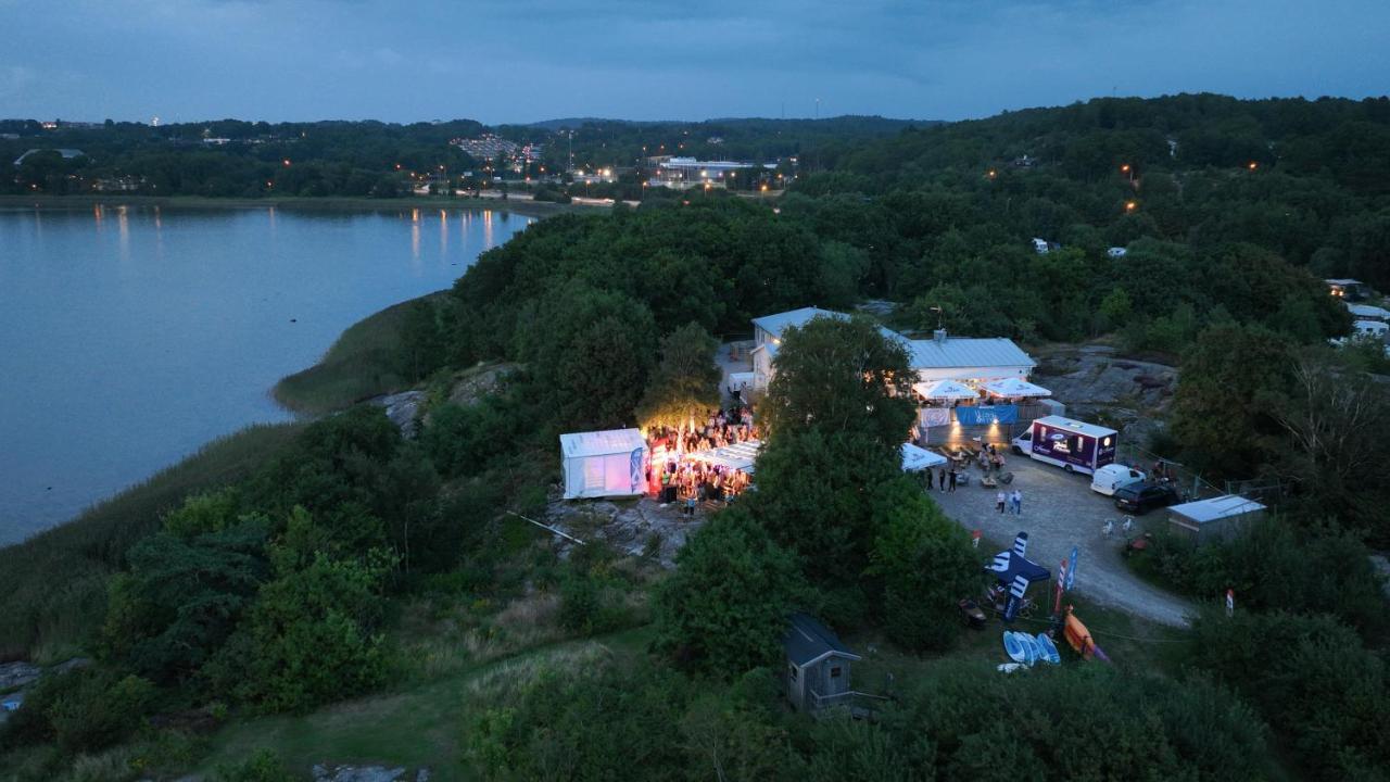 Surfviken Glamping And B&B Stenungsund Exteriör bild